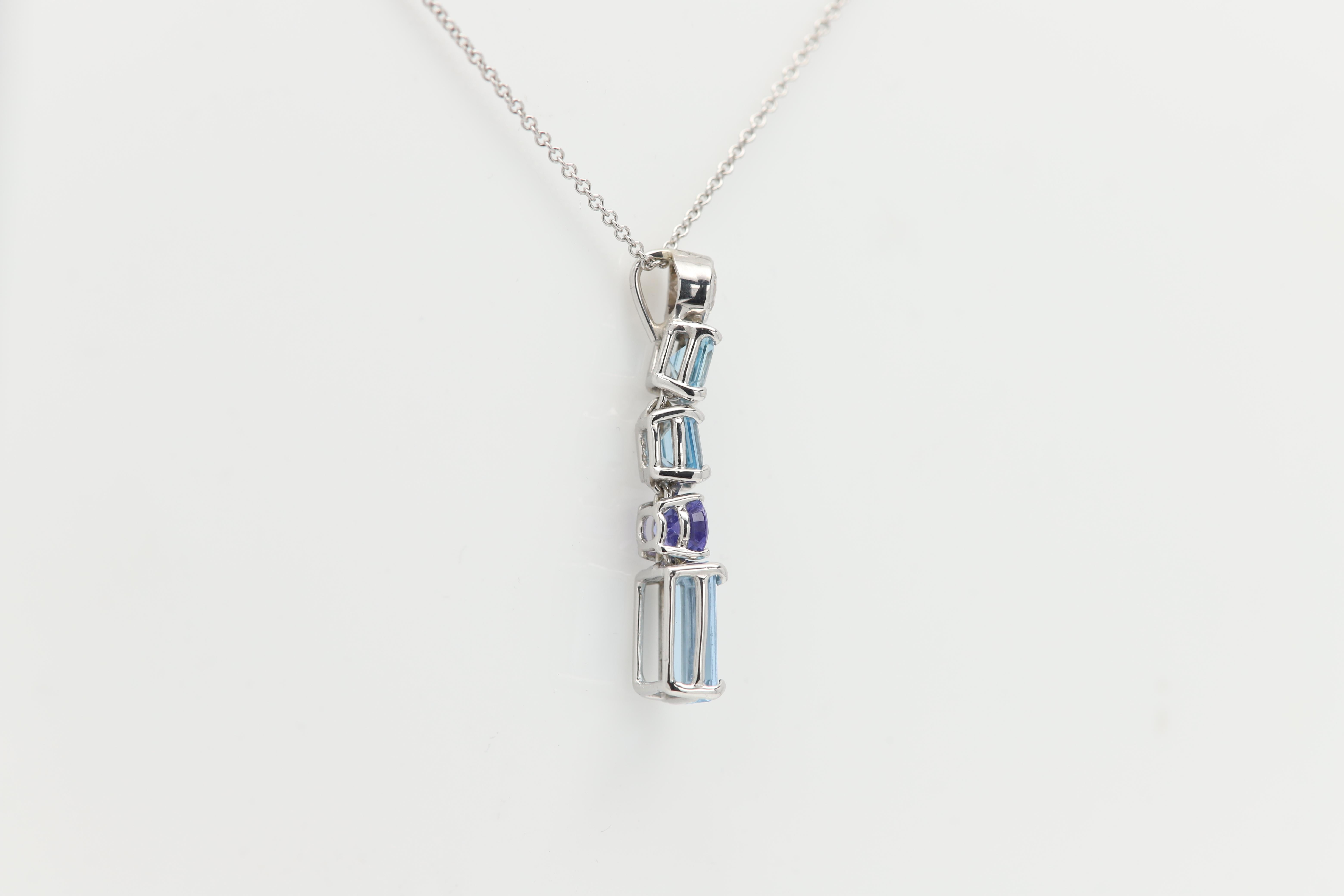 14 Karat Vintage Aquamarin Anhänger 14k White Gold Dangle Natural Aquamarin im Angebot 7