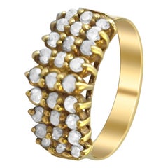 14 Karat Vintage Diamond Ring Pyramid