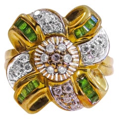 14 Karat Vintage Emerald and Diamond Ladies Ring