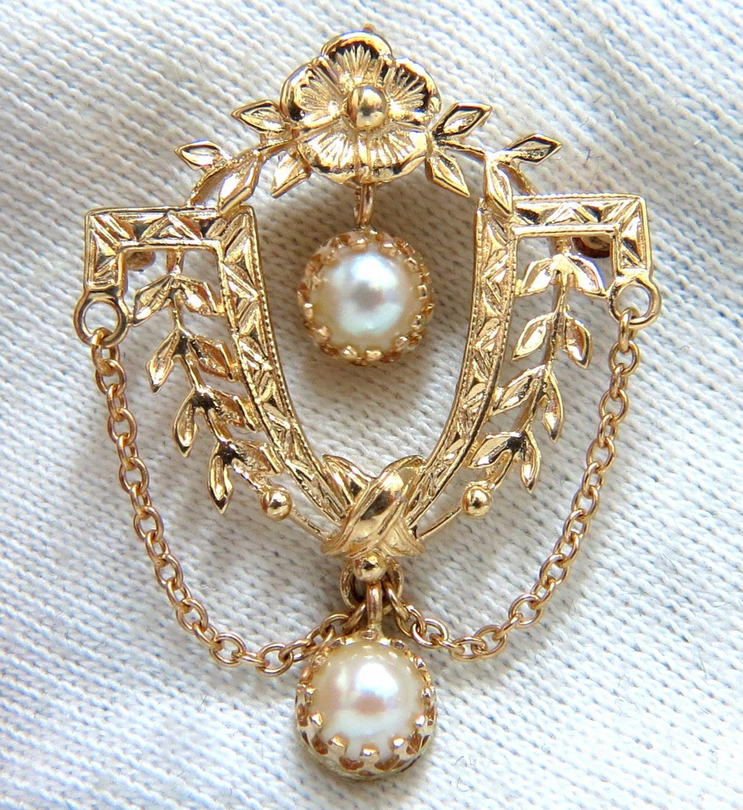 14 Karat Vintage Pearl Medallion Pendant Pin In New Condition In New York, NY