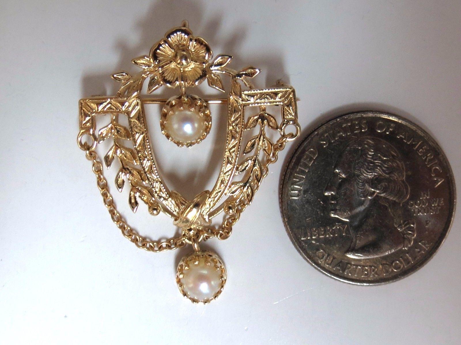 Women's or Men's 14 Karat Vintage Pearl Medallion Pendant Pin