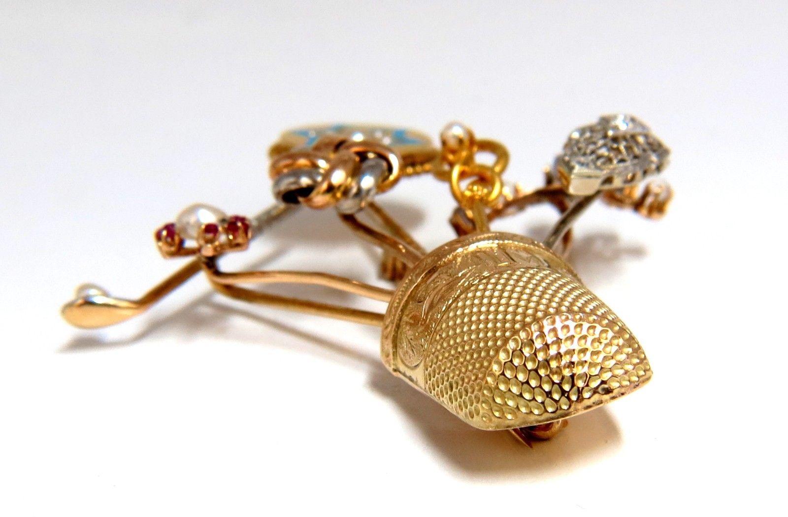 14 Karat Vintage Seamstress Thimble Collection Pin In New Condition For Sale In New York, NY