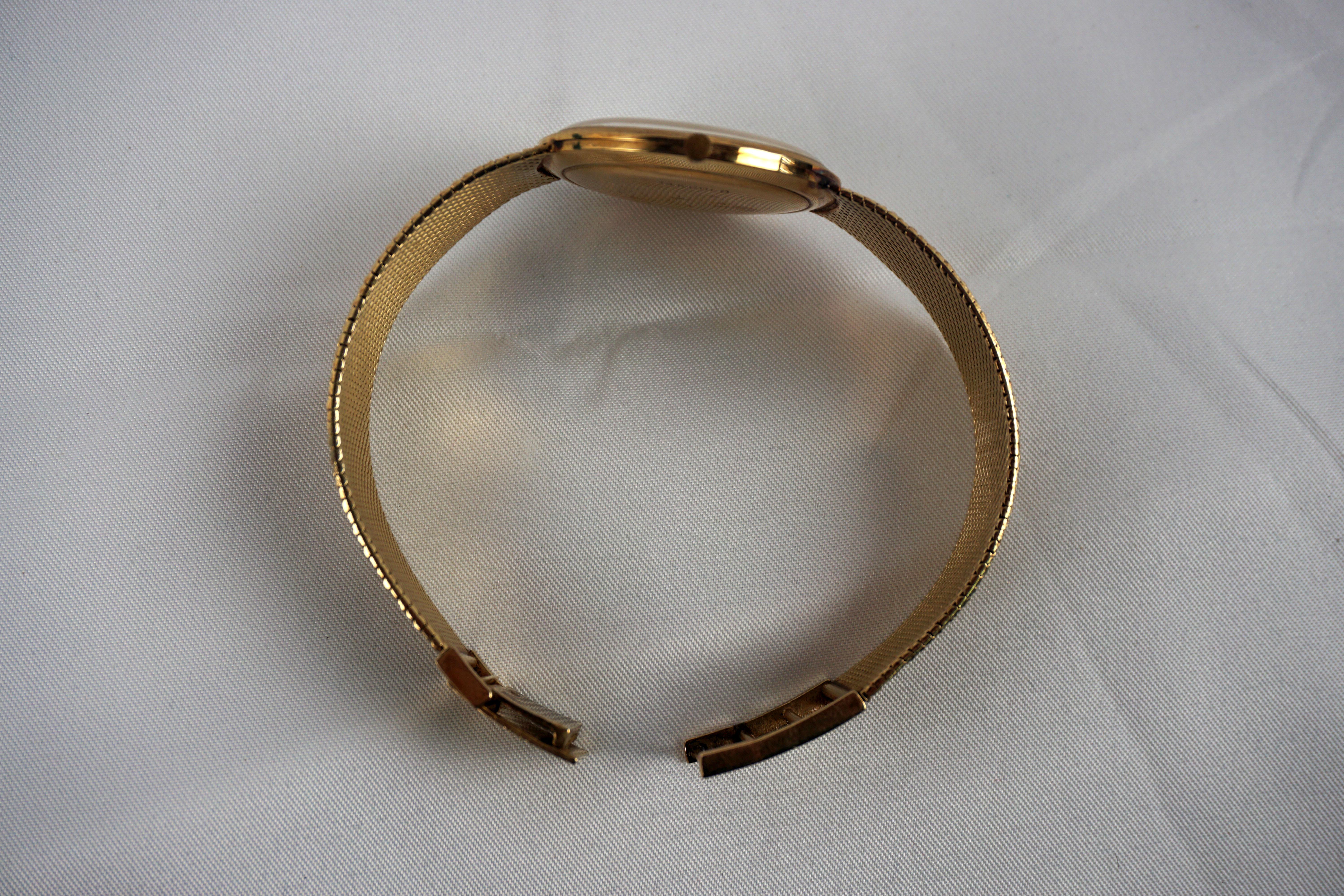 Mid Century Modern 14 Karat Vintage Yellow Gold Geneva Bracelet Watch In Good Condition For Sale In Soquel, CA