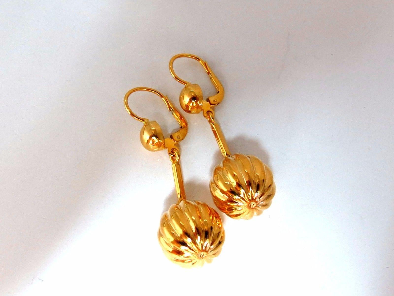 Orecchini pendenti a forma di anguria in 18 carati in vendita 6