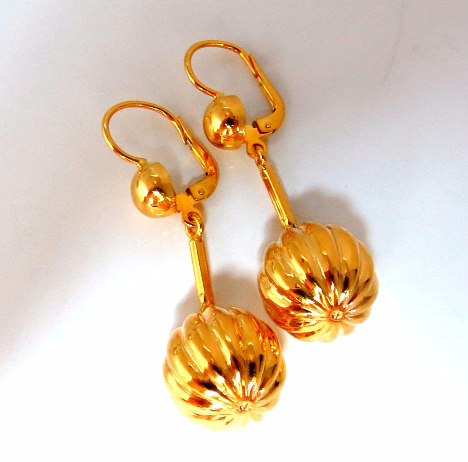 Orecchini pendenti a forma di anguria in 18 carati in vendita 5