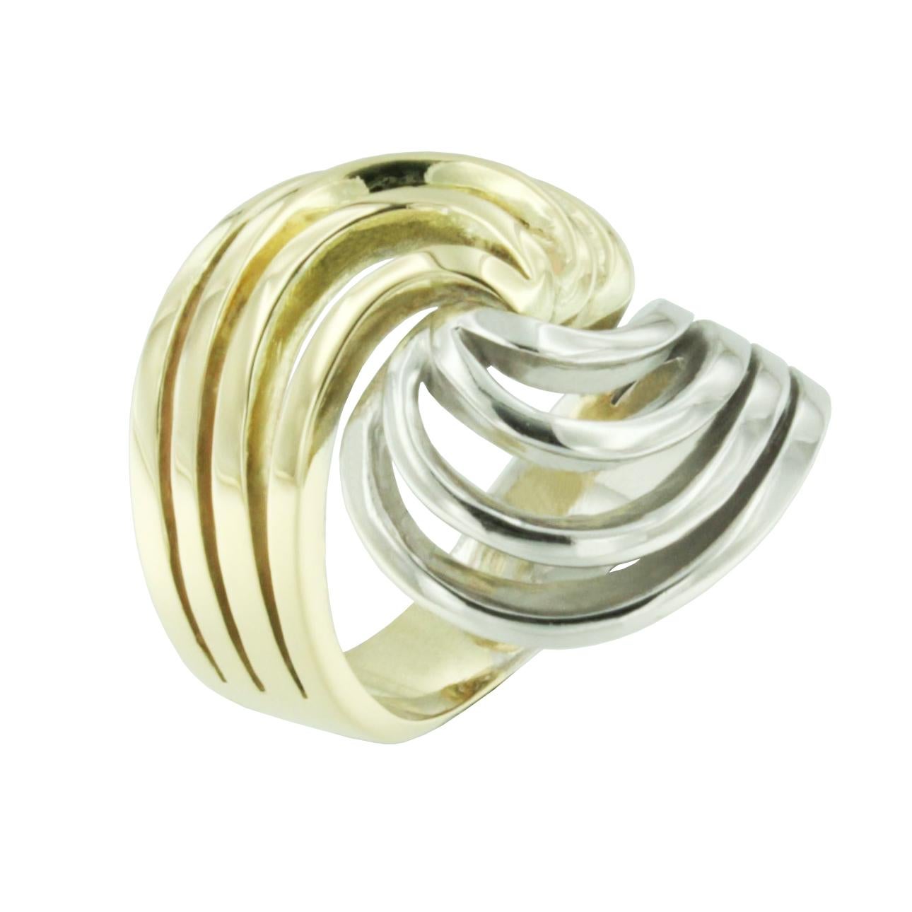 Ring in 14k white and yellow gold

Size of ring: EU 10 - USA 50

All Stanoppi Jewelry is new and has never been previously owned or worn. Each item will arrive at your door beautifully gift wrapped in Stanoppi  boxes, put inside an elegant pouch or