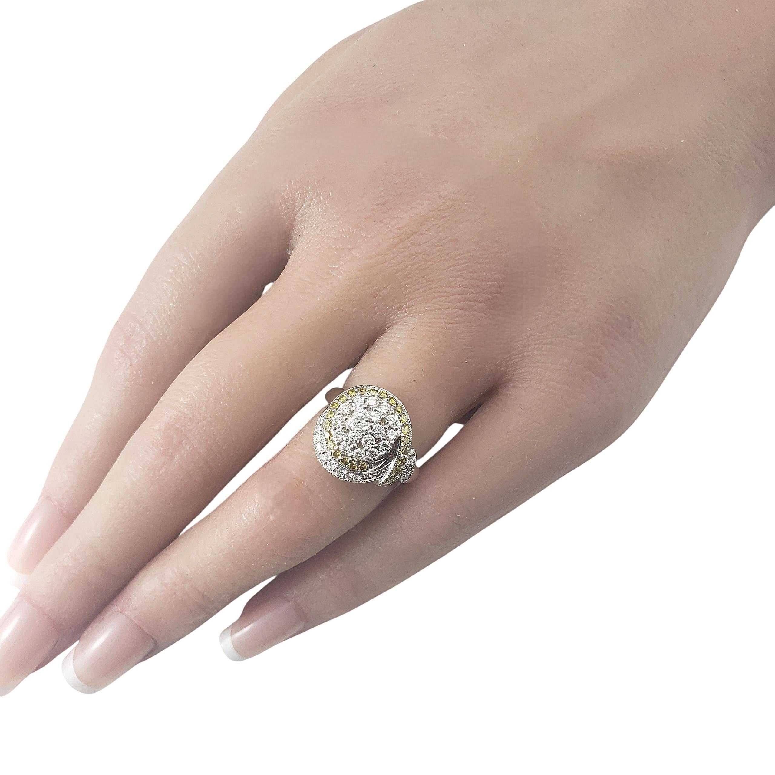 Bague en or blanc et jaune 14 carats avec diamants jaunes et blancs Taille 5 #22570 en vente 1