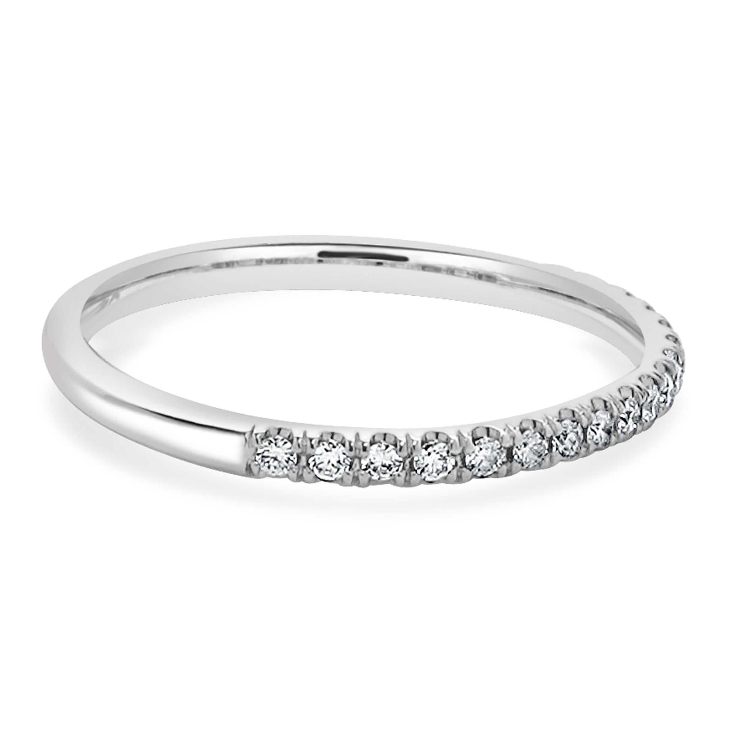 14 Karat Weißer Diamantring (Rundschliff) im Angebot