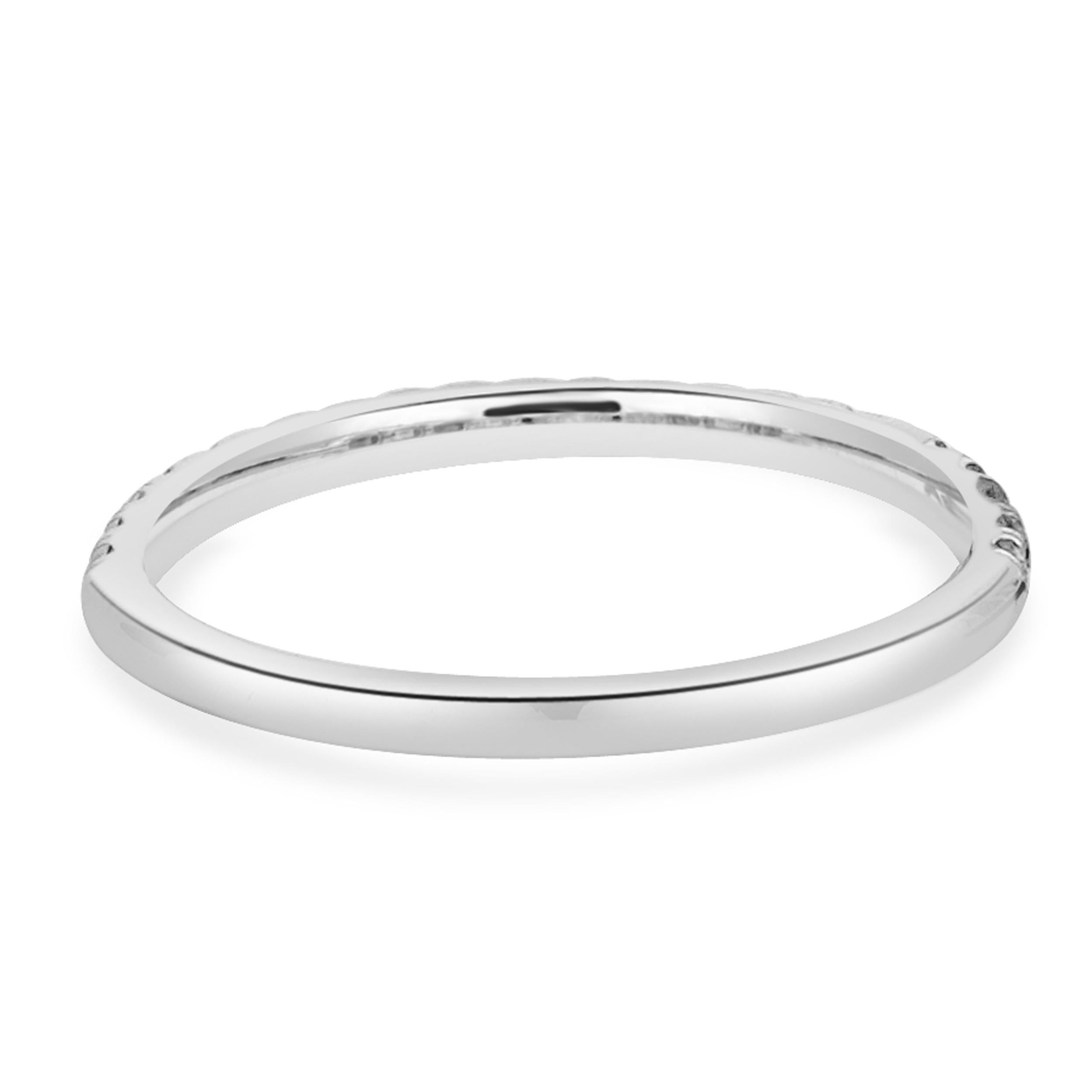 14 Karat Weißer Diamantring im Zustand „Hervorragend“ im Angebot in Scottsdale, AZ