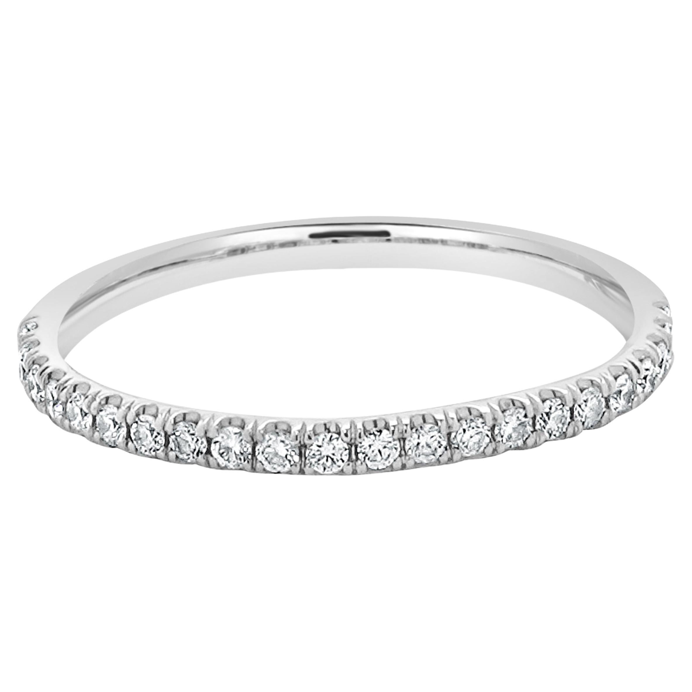 14 Karat Weißer Diamantring im Angebot