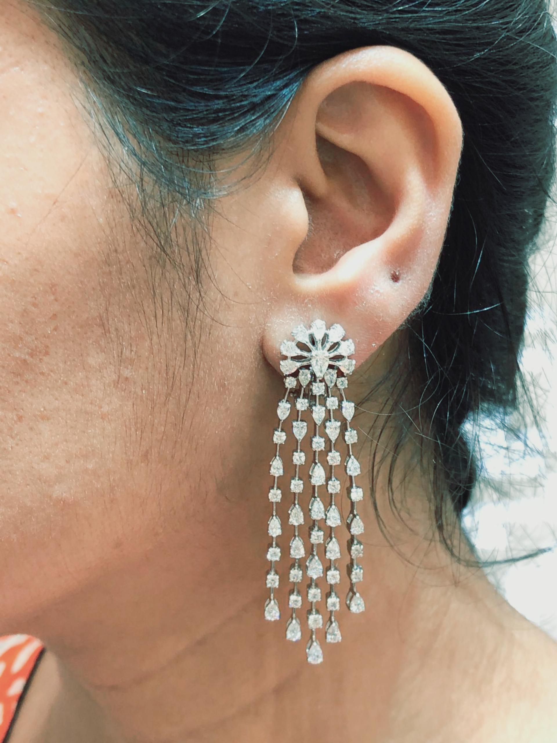 Collier de diamants blancs 14 carats avec boucles d'oreilles Neuf - En vente à New Delhi, Delhi
