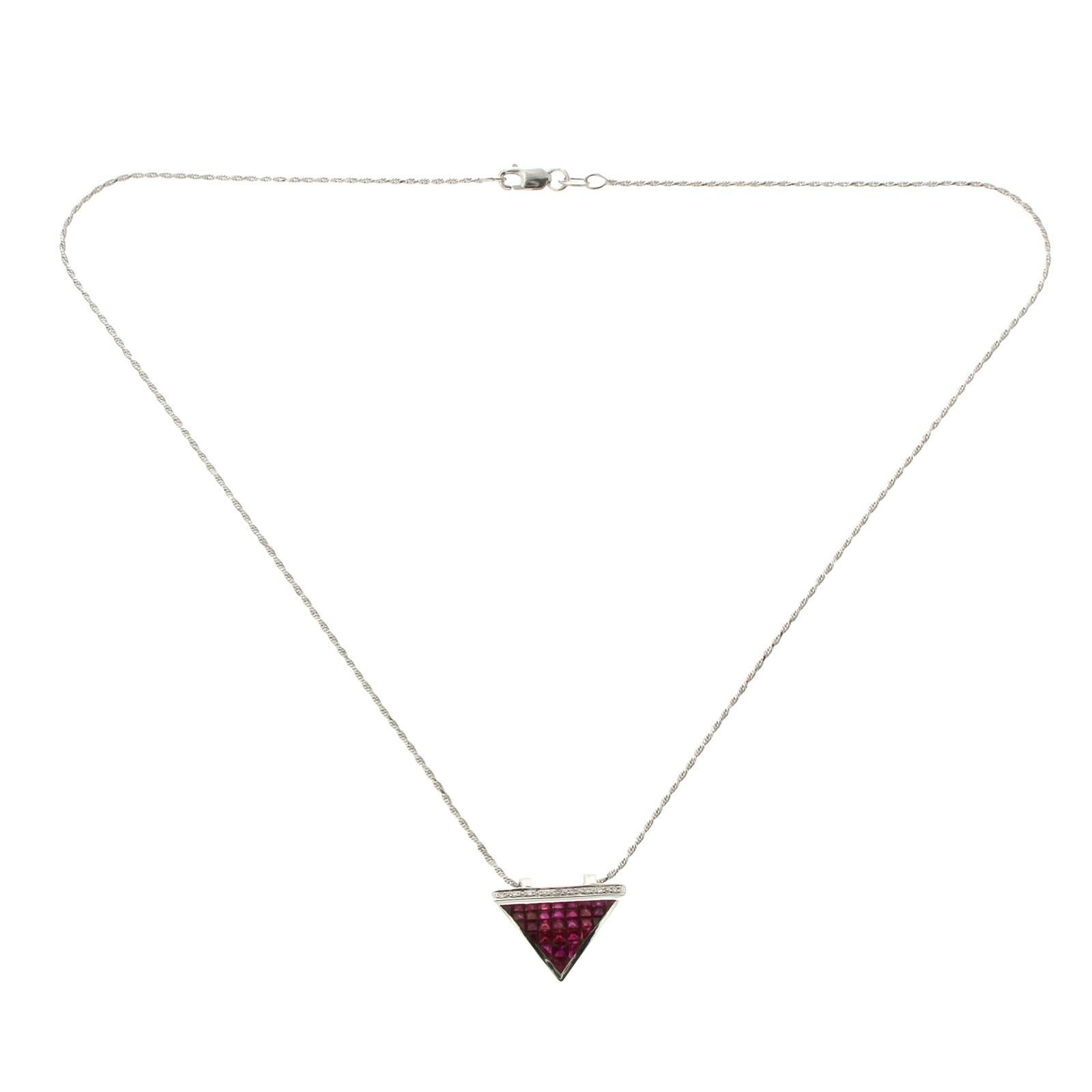 14 Karat White Gold 0.09 Carat Diamonds 2.90 Carat Invisible Set Ruby Necklace For Sale