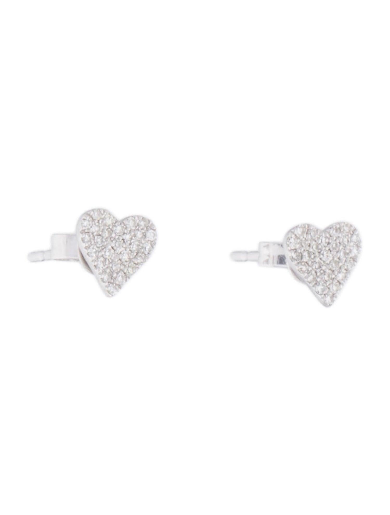 Round Cut 14 Karat White Gold 0.10 Carat Diamond Heart Earrings For Sale