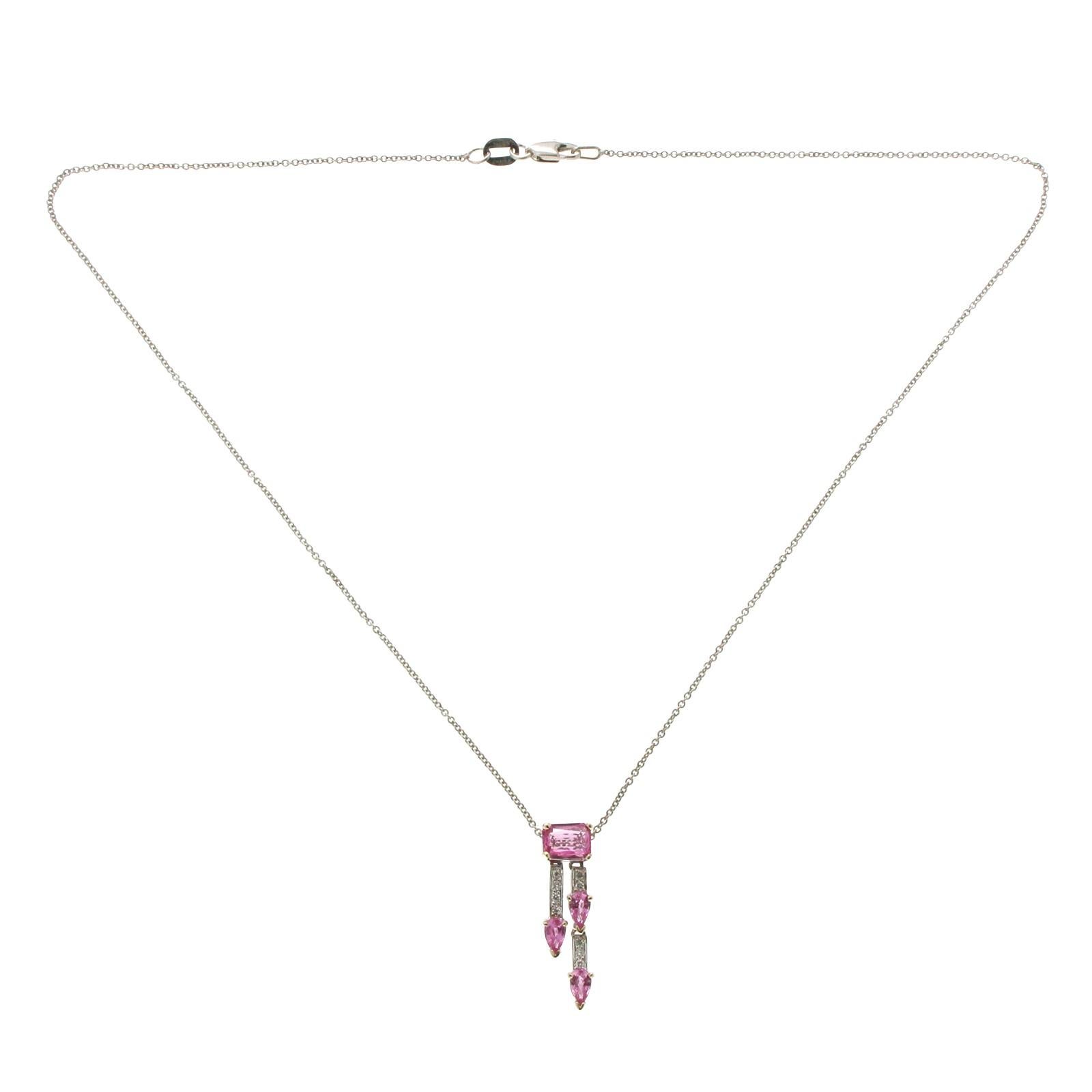 Tipo: Collana
Lunghezza indossabile: 16