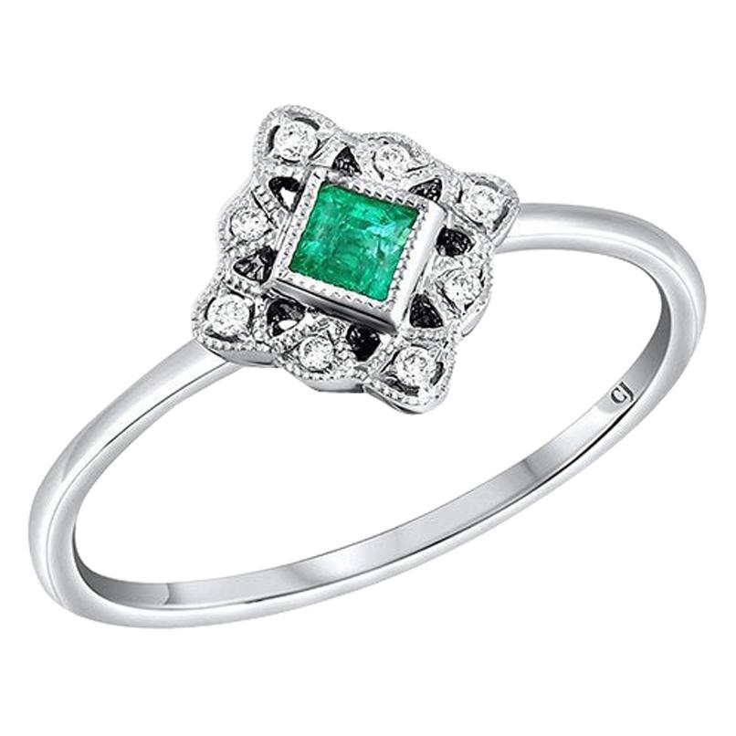 14 Karat White Gold 0.15 Carat Emerald and Diamond Art Deco Style Ring For  Sale at 1stDibs