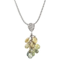 Collier en or blanc 14 carats avec diamants de 0,20 carat et saphirs briolette de 8,45 carats