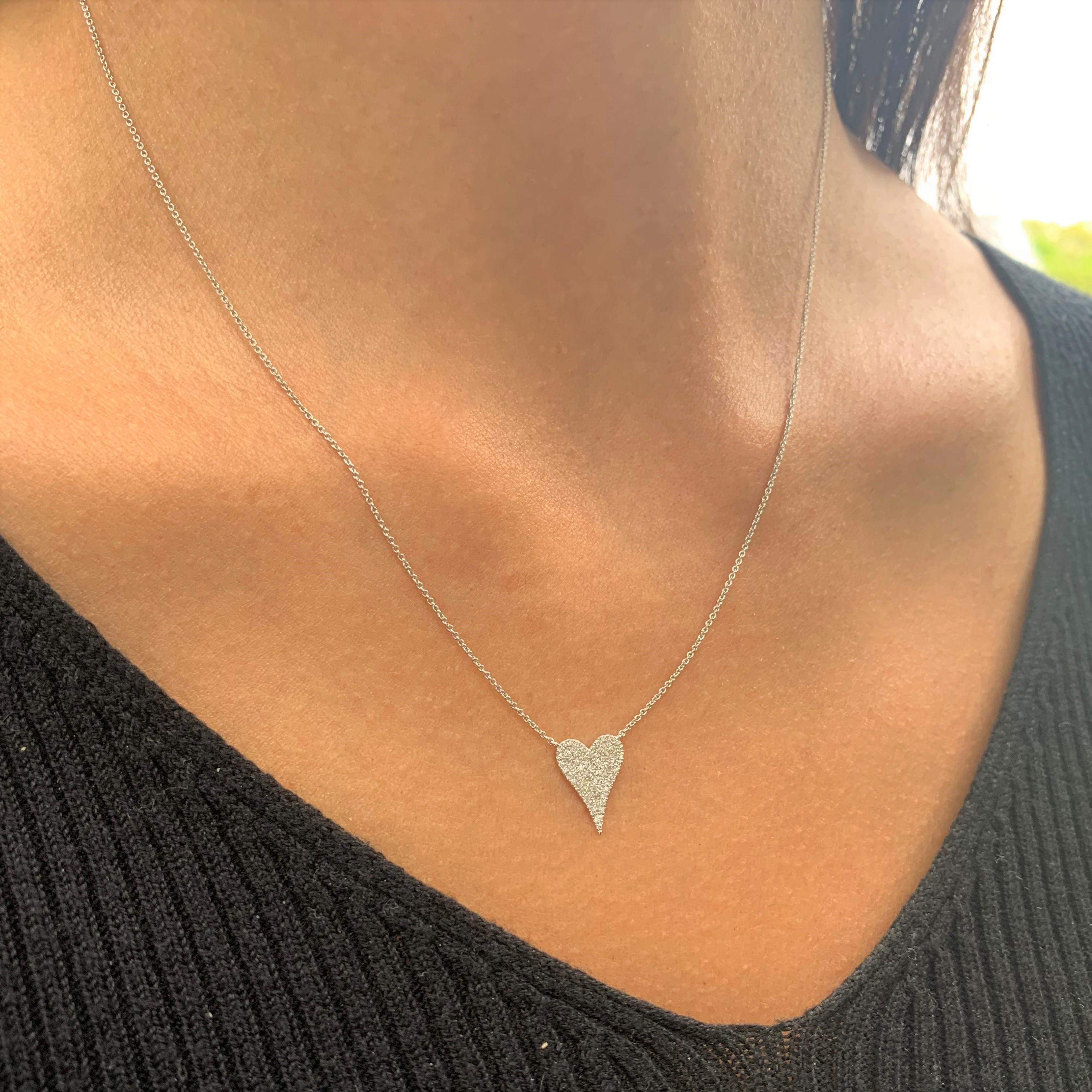 Round Cut 14 Karat White Gold 0.36 Carat Diamond Pave Heart Necklace For Sale