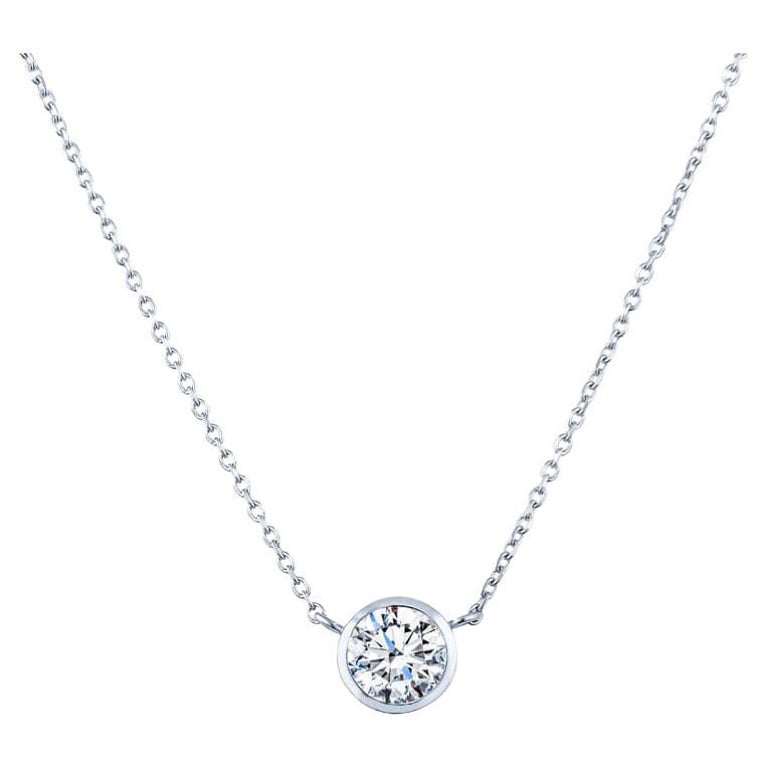 14 Karat White Gold 0.78 Carat Round Bezel Set Diamond Pendant Necklace For Sale