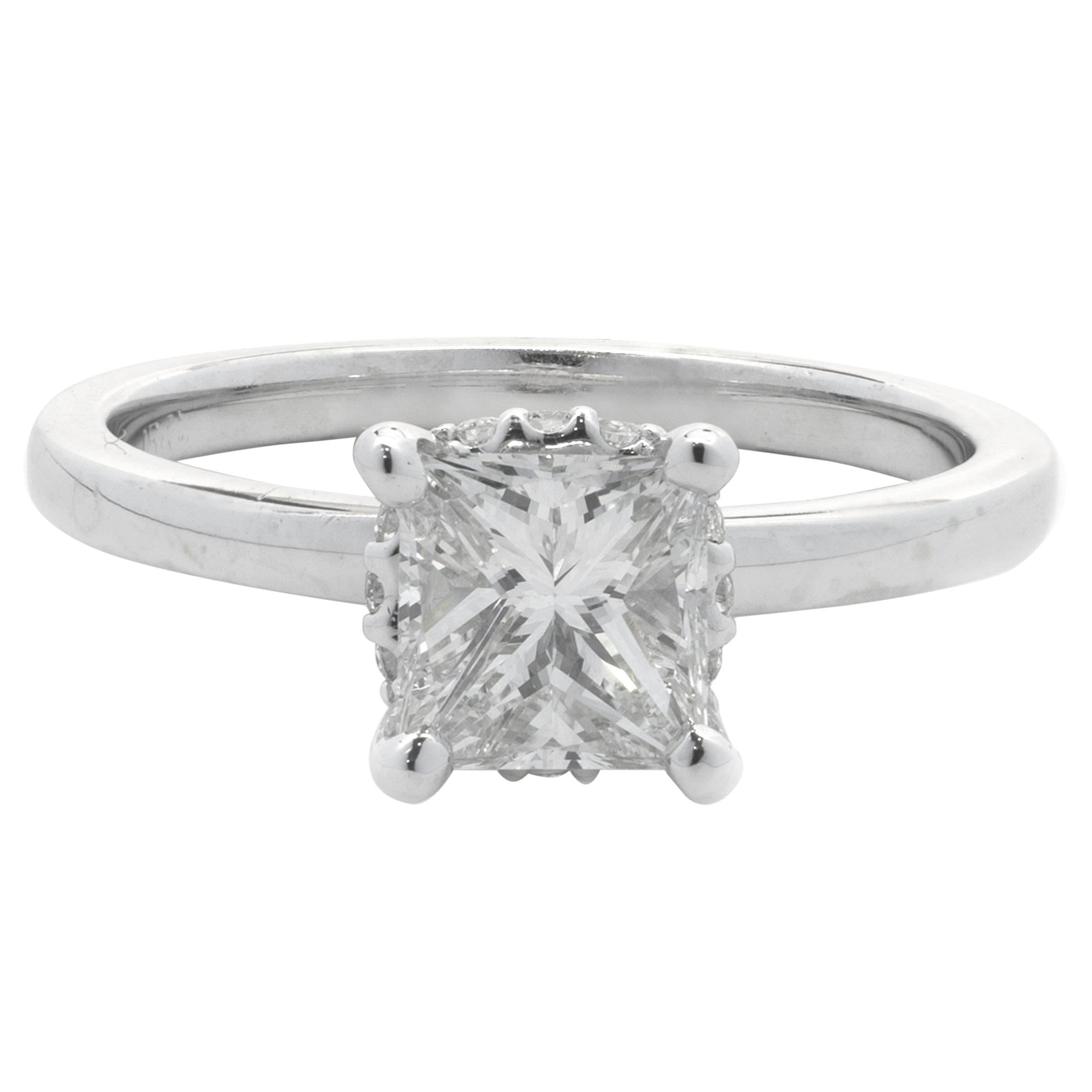 Verlobungsring aus 14 Karat Weißgold mit 0,78 Karat Diamant im Prinzessinnenschliff