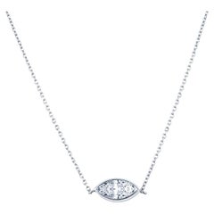 Collier à pendentif en or blanc 14 carats avec diamant marquise de 0,92 carat serti sur le chaton