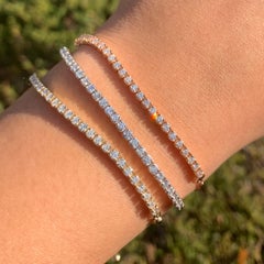 14 Karat White Gold 1.00 Carat Diamond Bolo Tennis Bracelet