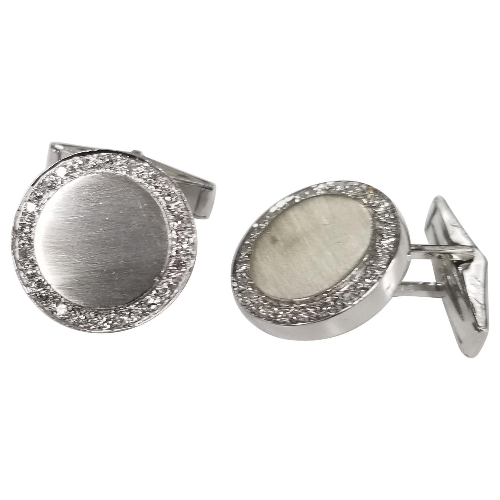 14 Karat White Gold 1.00 Carat Diamond Cufflinks with Brushed Finish For Sale