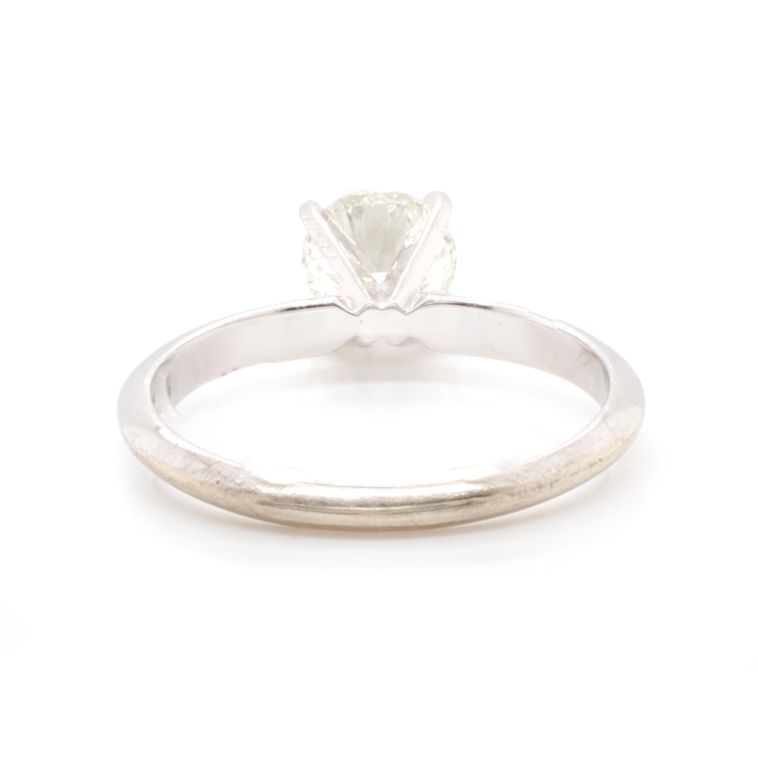 Bague de fiançailles en or blanc 14 carats avec diamants taille brillant rond de 1,00 carat Excellent état - En vente à Scottsdale, AZ