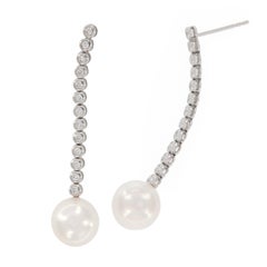 Pendants d'oreilles en or blanc 14 carats, perles blanches de 10,55 mm et diamants de 0,50 carat