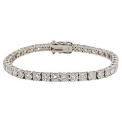 14 Karat White Gold 11.62 Carat Round Natural Diamond Tennis Line Bracelet