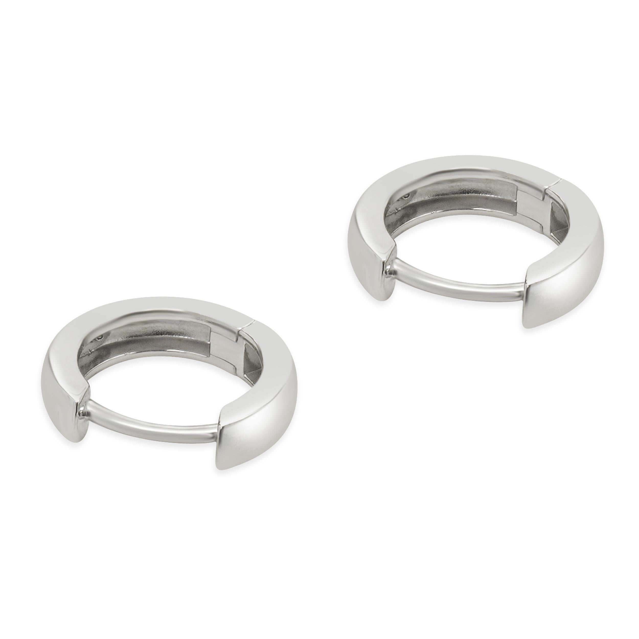 14 Karat White Gold 11mm Huggie Earrings In Excellent Condition In Scottsdale, AZ