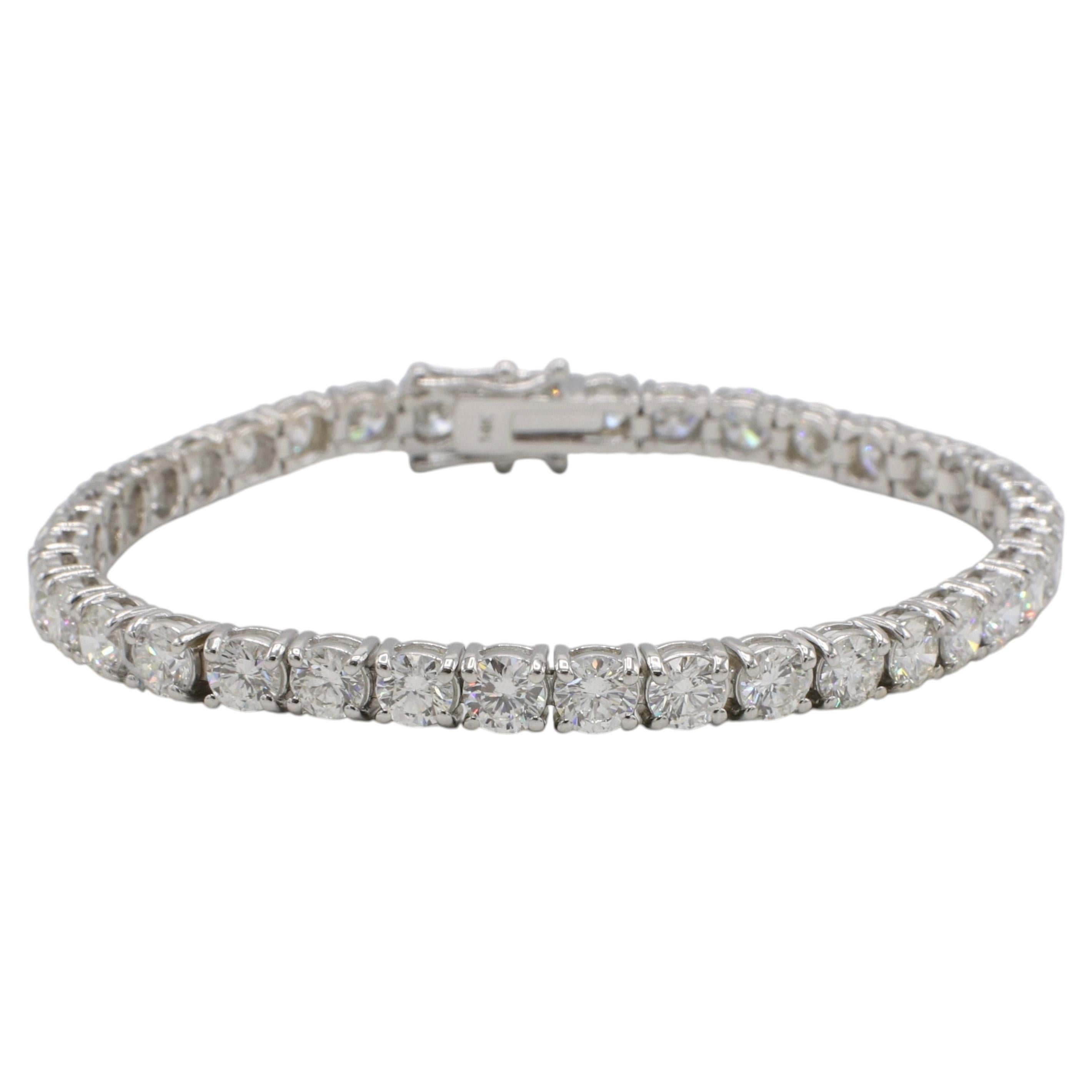 14 Karat White Gold 12.54 Carat Natural Round Diamond Tennis Line Bracelet