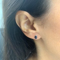 14 Karat White Gold 1.30 Carat Sapphire Oval Shape Stud Earring