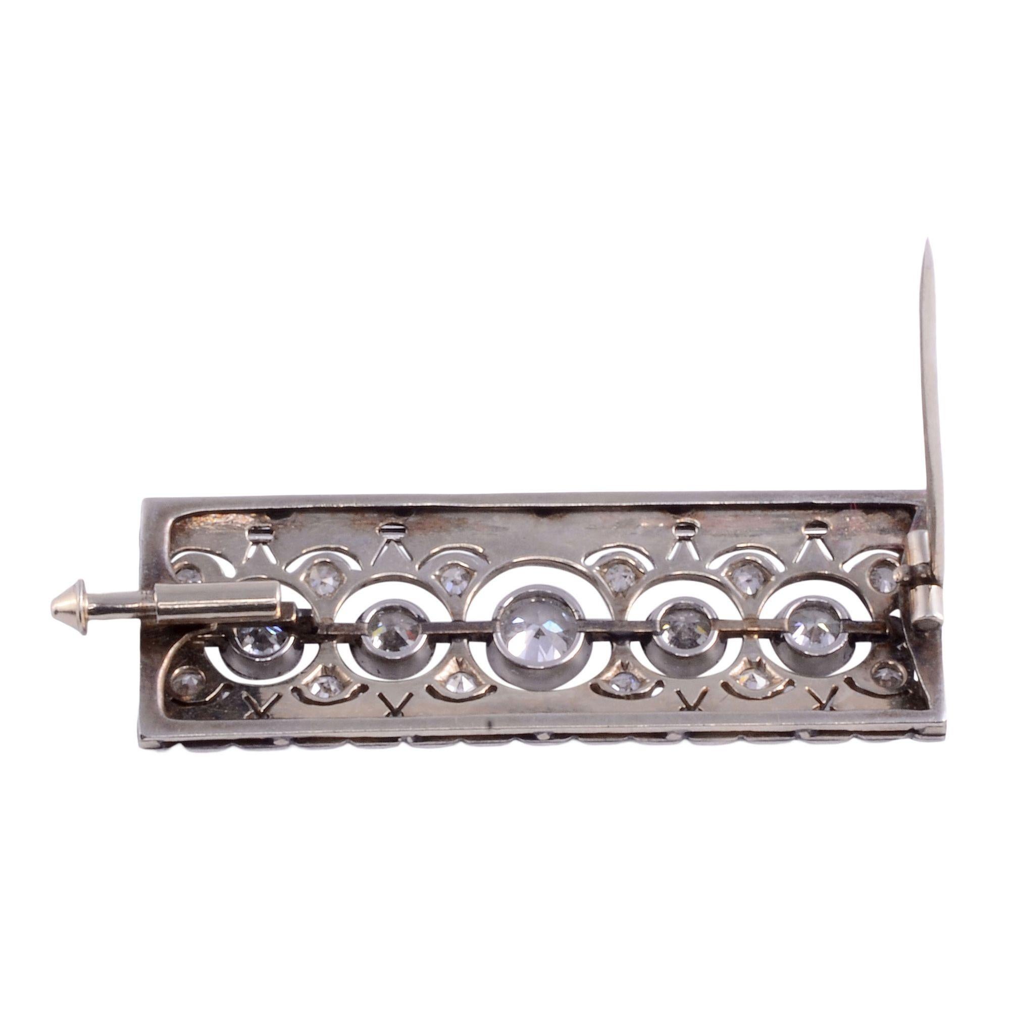 Brilliant Cut 14 Karat White Gold 1.36 CTW Diamond Brooch For Sale