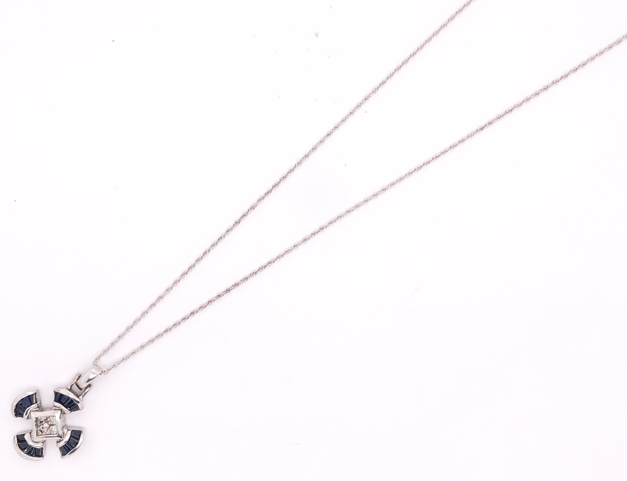 14 Karat Weißgold Halskette mit Saphir- und Diamant-Anhänger (Moderne) im Angebot