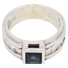 14 Karat White Gold 1.57 Carat Princess Cut Sapphire and Diamonds Ring 14 Karat White Gold 1.57 Carat Princess Cut Sapphire and Diamonds Ring