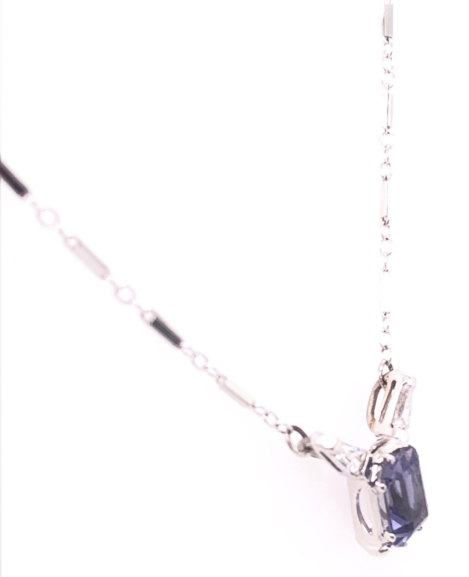 Moderno Collana con ciondolo in oro bianco 14 carati e tanzannite quadrata a cuscino in vendita