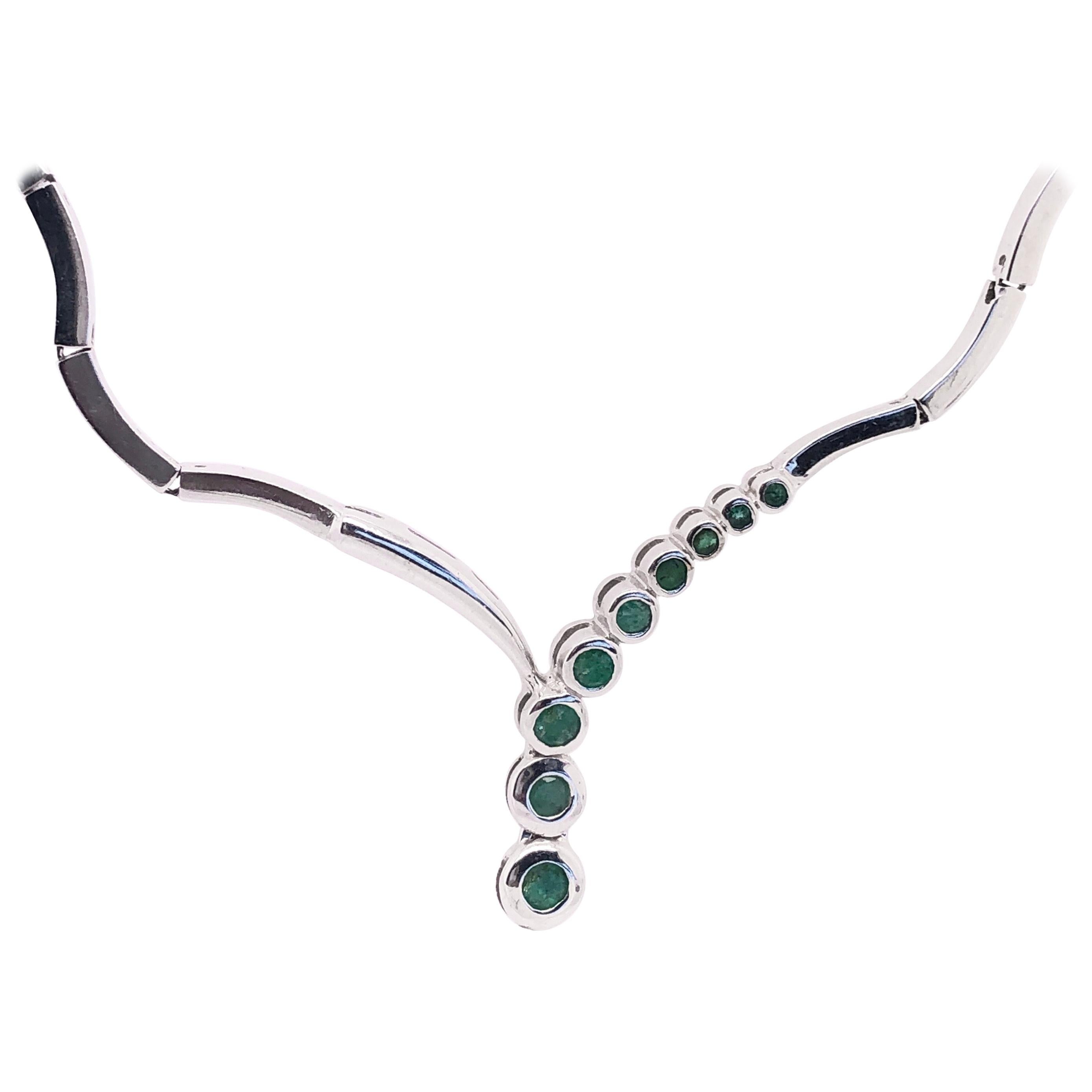 14 Karat White Gold Fashion Necklace with Round Emeralds For Sale