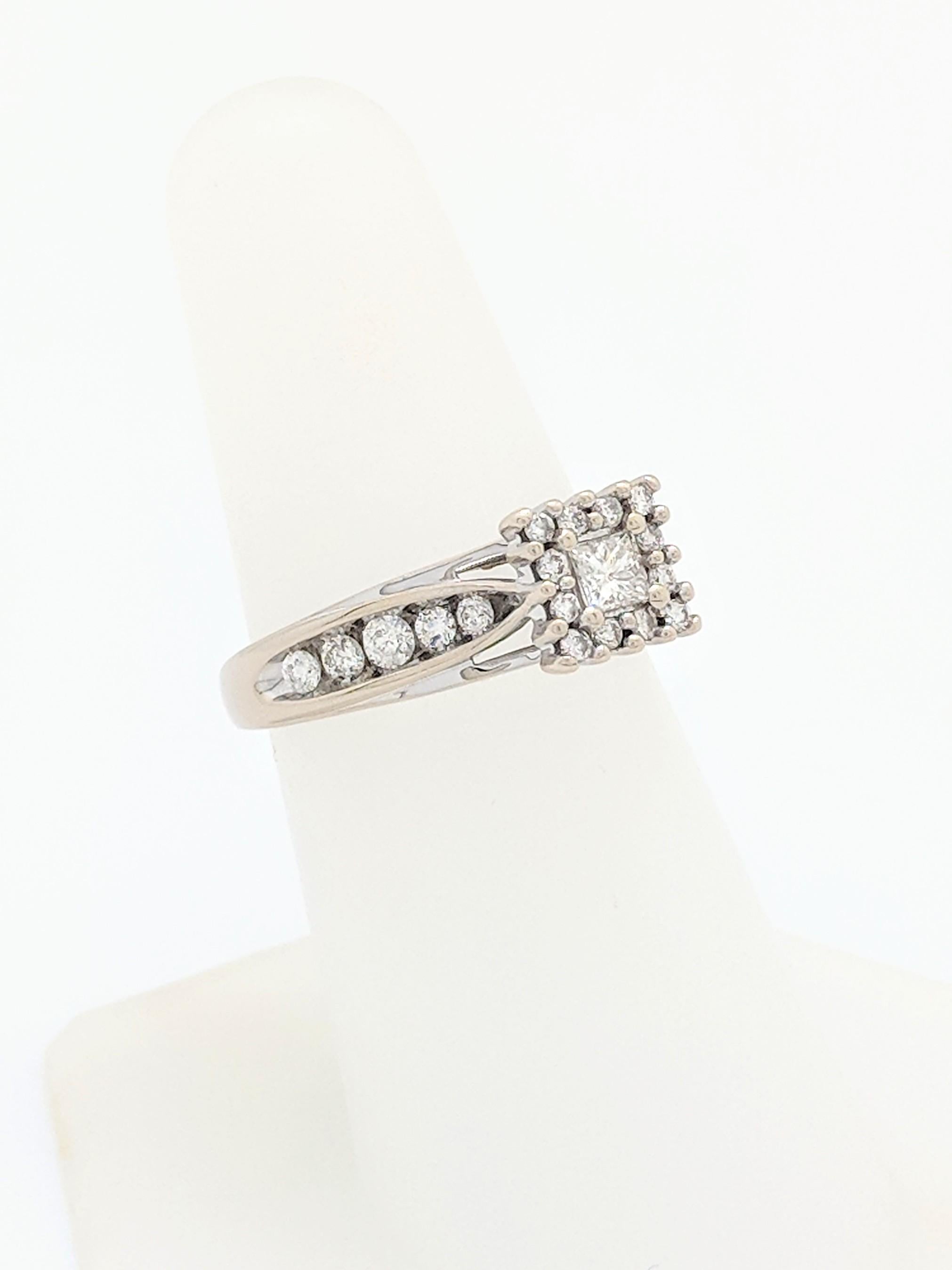 Contemporary 14 Karat White Gold .20 Carat Princess Cut Diamond Halo Engagement Ring
