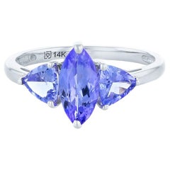 14 Karat White Gold 2.01 Carat Tanzanite Ring 14 Karat White Gold 2.01 Carat Tanzanite Ring