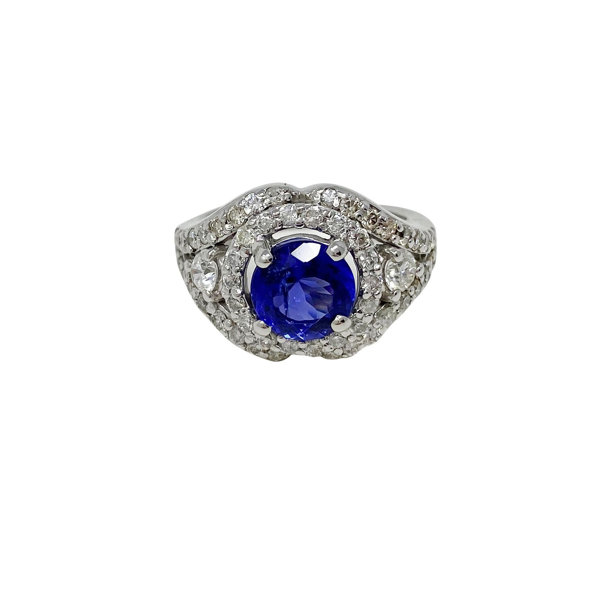 Women's or Men's 14 Karat White Gold 2.63 Carat Tanzanite 0.70 Carat Diamond Ring For Sale
