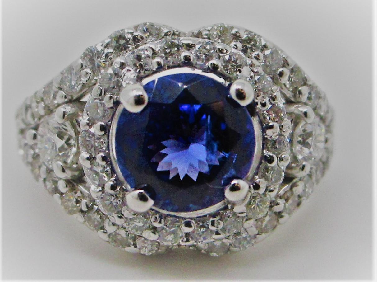 14 Karat White Gold 2.63 Carat Tanzanite 0.70 Carat Diamond Ring For Sale 1