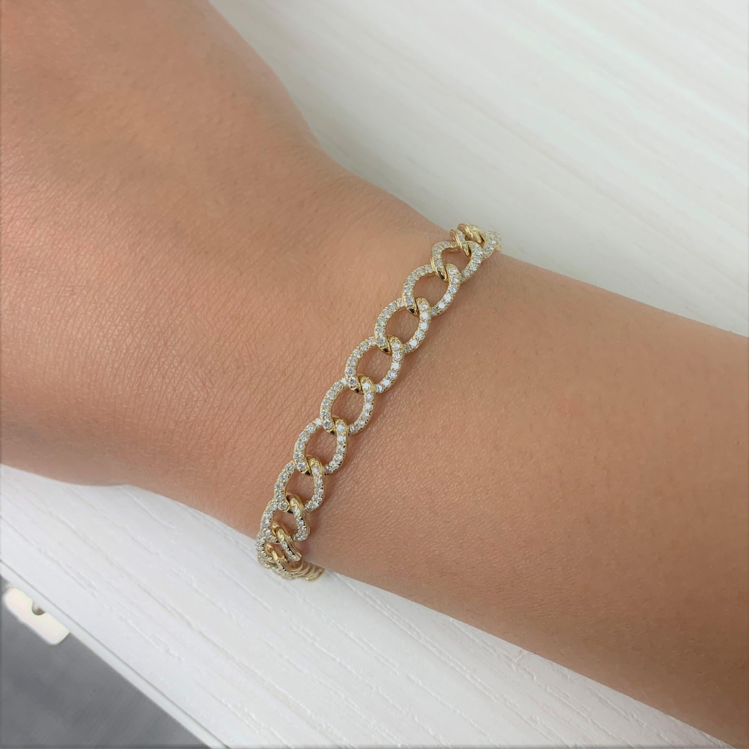 This Stunning and Heavy Diamond Link Bracelet is crafted of 14K Yellow Gold, featuring Round Diamonds 2.85 ct., Diamond Color and Clarity is GH-SI1. 7