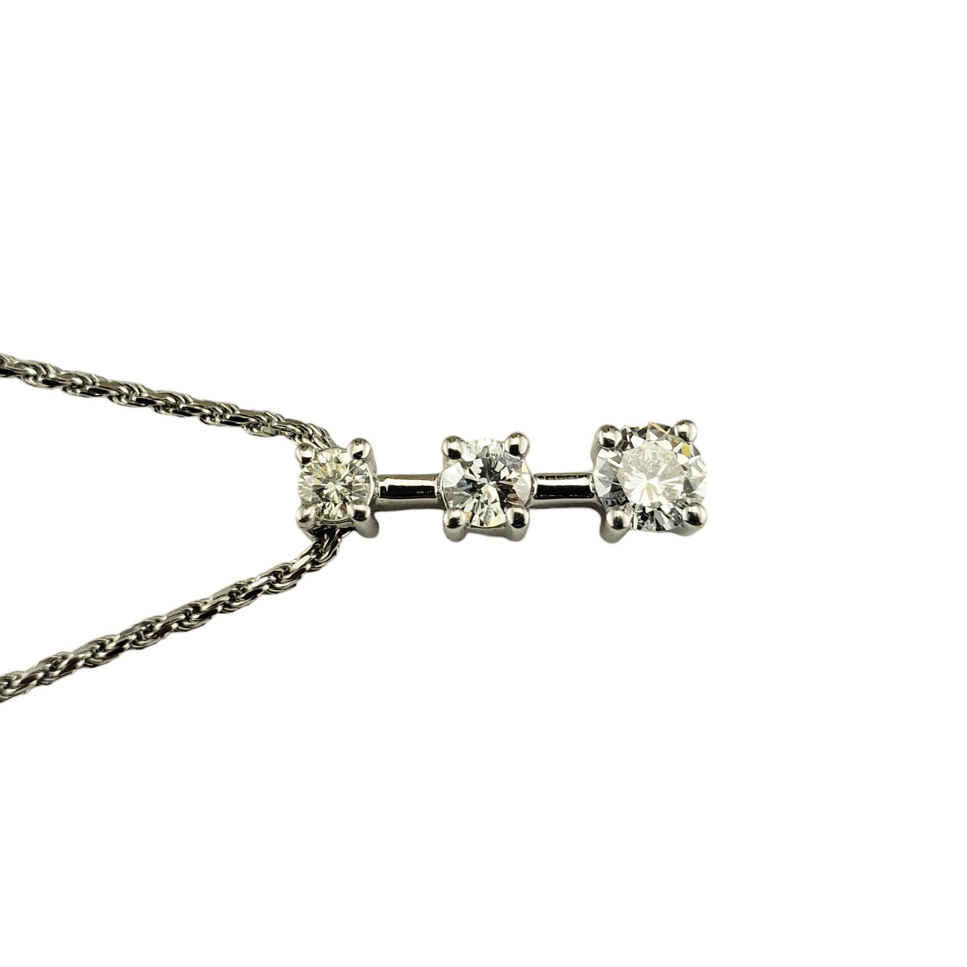 Taglio brillante Collana con 3 diamanti in oro bianco 14 carati #18916 in vendita