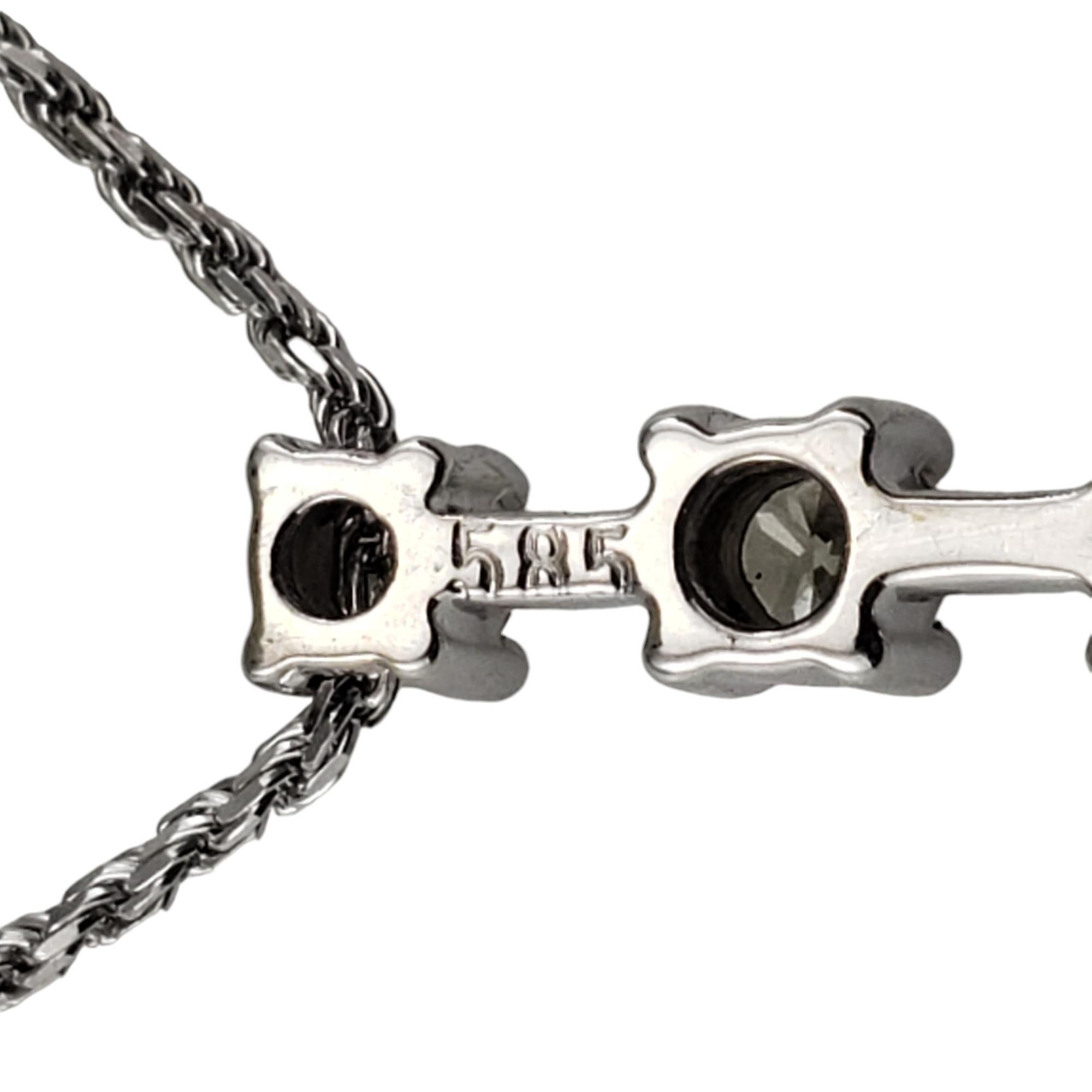 Collana con 3 diamanti in oro bianco 14 carati #18916 In condizioni buone in vendita a Washington Depot, CT