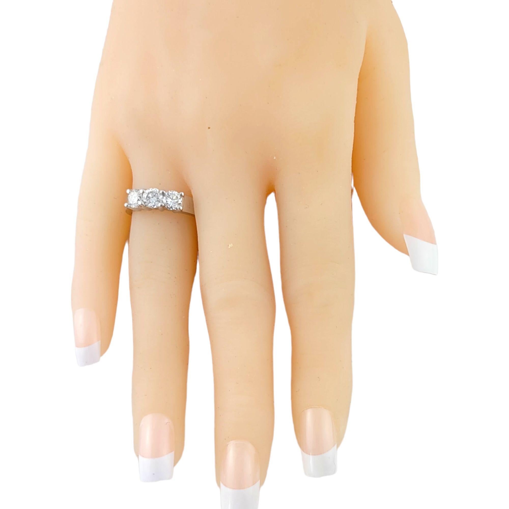 14 Karat White Gold 3 Stone Diamond Ring 1.32cts For Sale 1