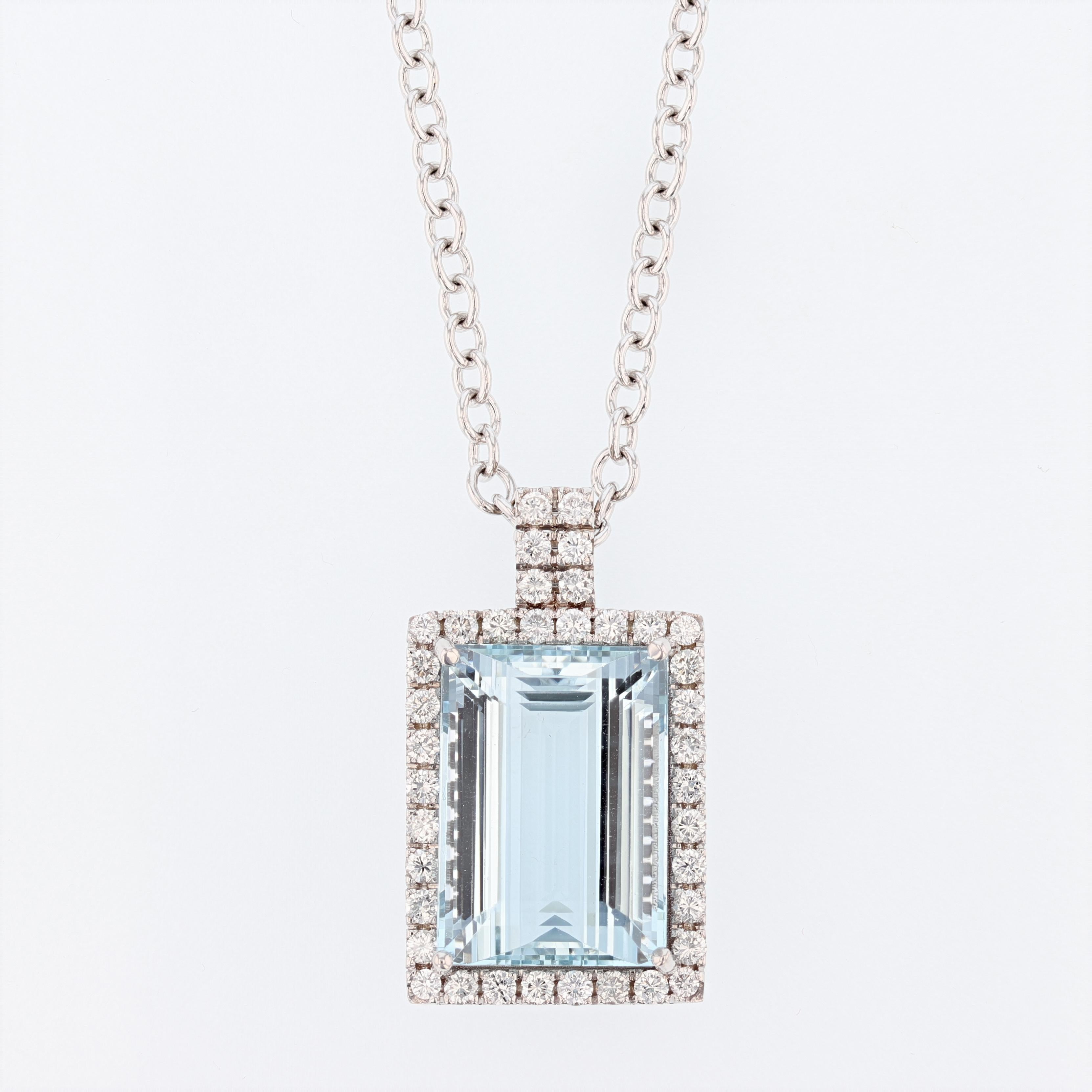 Modern 14 Karat White Gold 31.51 Carat Aquamarine and Diamond Pendant Necklace