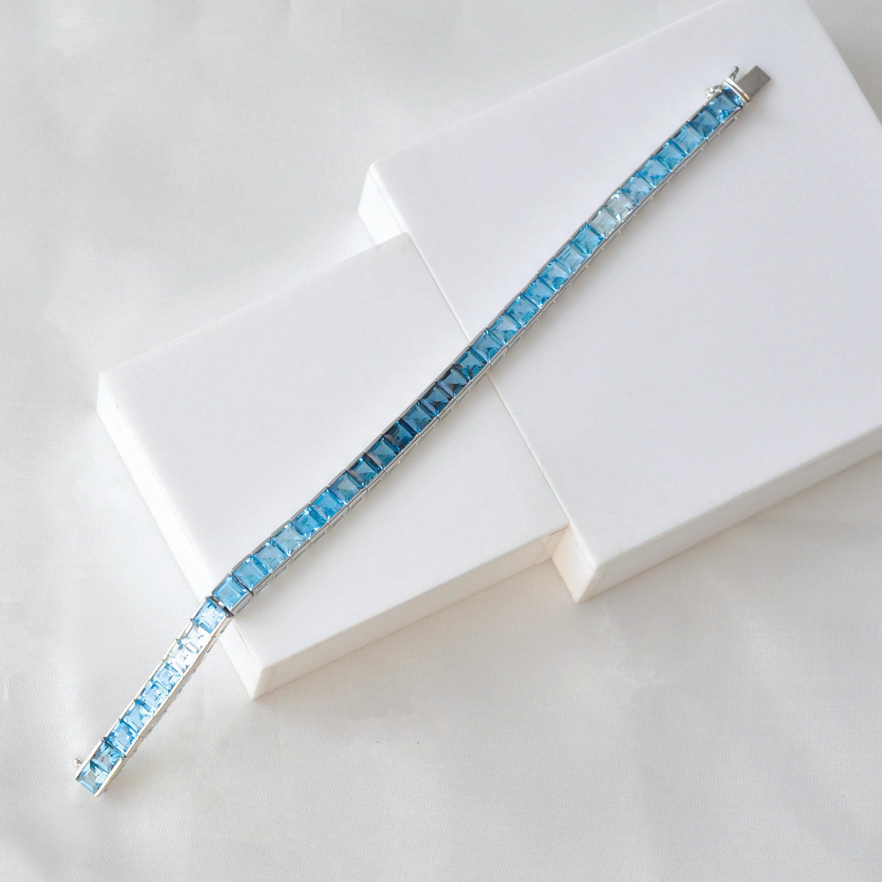 14 Karat White Gold 4 MM Square Cut Blue Topaz Gemstones Tennis Link Bracelet In New Condition For Sale In Jaipur, Rajasthan
