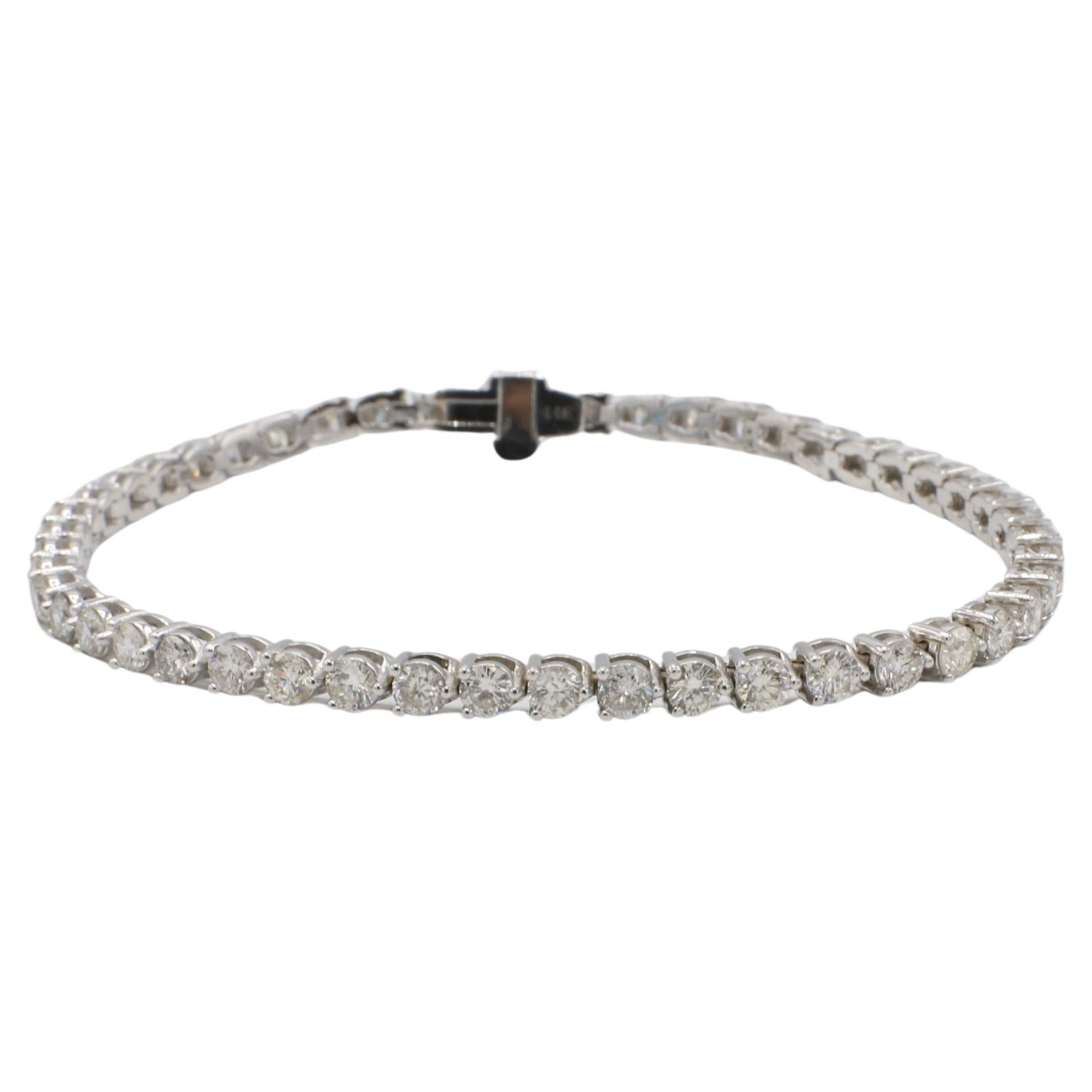 14 Karat Weißgold 4,85 Karat Naturdiamant Tennis Line Armband