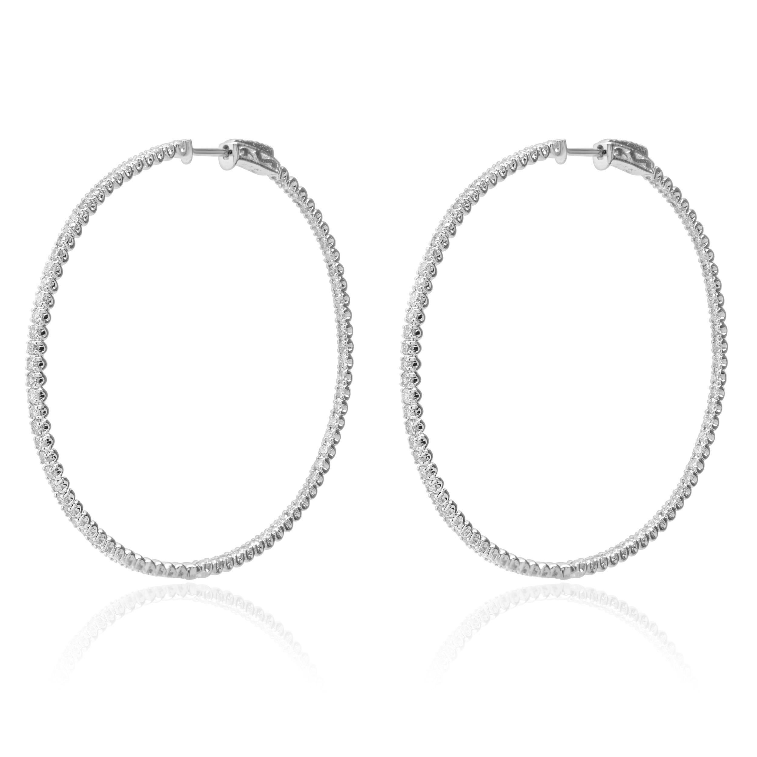 Orecchini a cerchio in oro bianco 14 carati con diamante interno ed esterno da 53 mm In condizioni ottime in vendita a Scottsdale, AZ