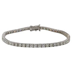 14 Karat Weißgold 5,60 Karat Naturdiamant Tennis Line Armband